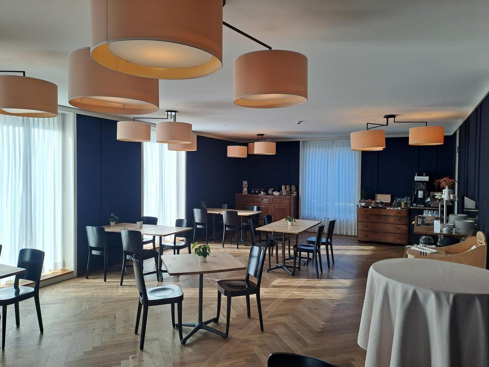 Hotel Im Schlosspark Binningen Esterno foto